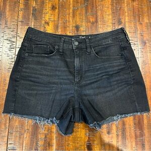 Universal Thread black jean shorts